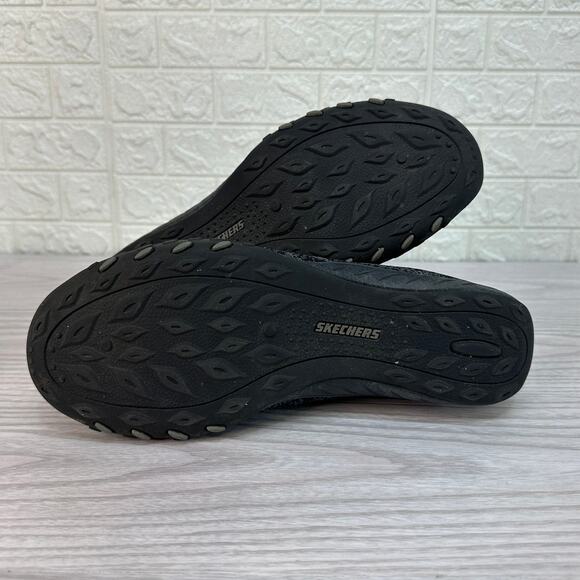Skechers Shoes SZ 9 Breathe-Easy Just Chillin 23008 Black Relaxed Knit Lace Up - Picture 8 of 9